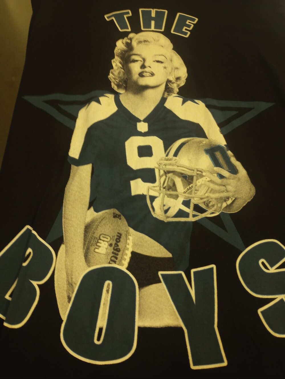 Marilyn Monroe The Boys Black Football Graphic Tee Size 2X-LARGE
